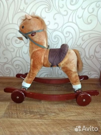 Качалка лошадь