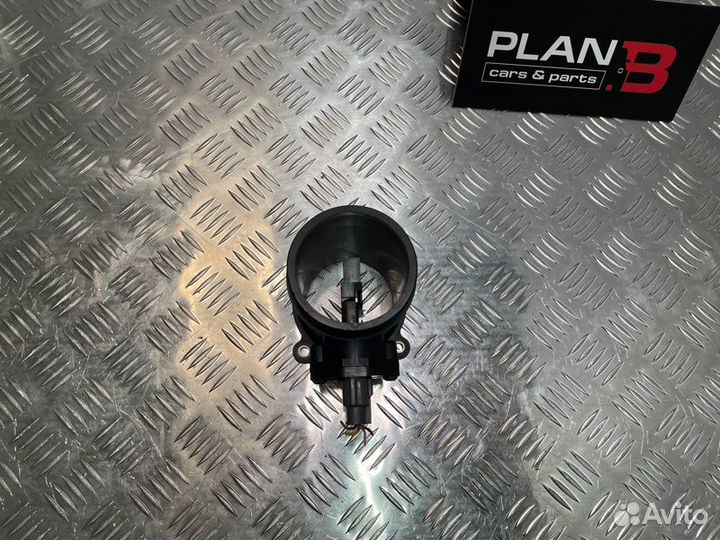 Датчик массового расхода воздуха Infiniti Qx4 JR50