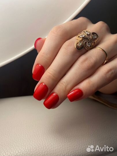 Маникюр и педикюр