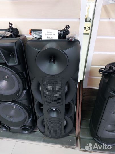 Музыкальная колонка с блютузом. Микрофон и караоке