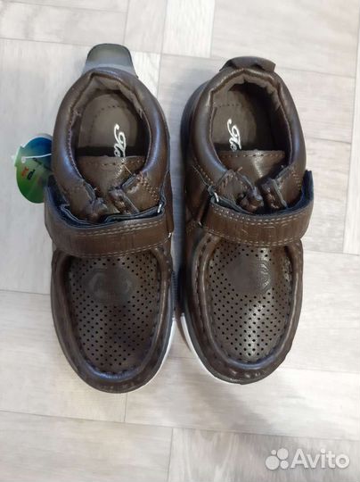 Туфли для мальчика новые