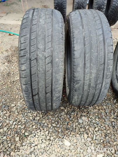 Bridgestone Dueler H/P Sport 215/65 R16