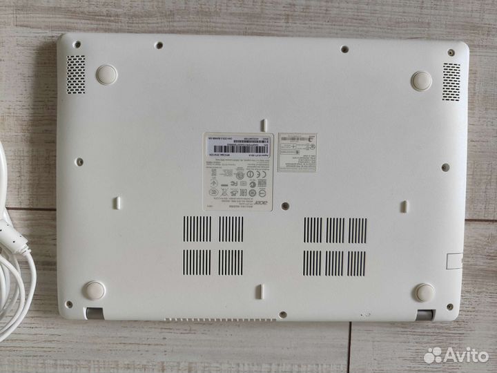 Ультрабук Acer v3-371 белый Intel Core i5, 6gb