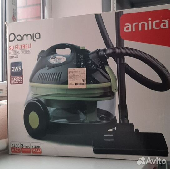 Пылесос безмешковый с водяным фильтром