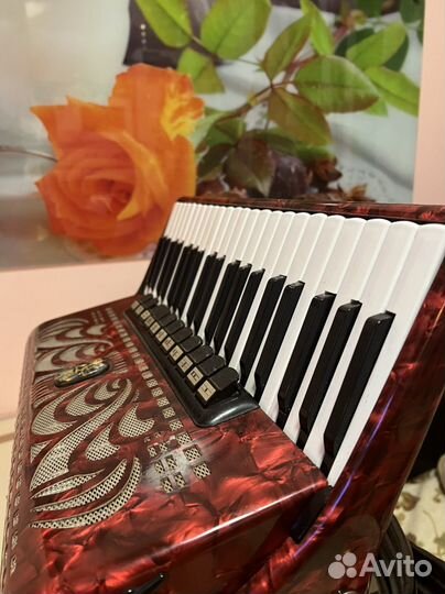 Аккордеон weltmeister caprice 4/4 концертный