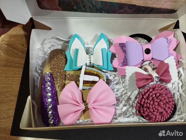 Подарочный набор резинок и заколок ручной работы