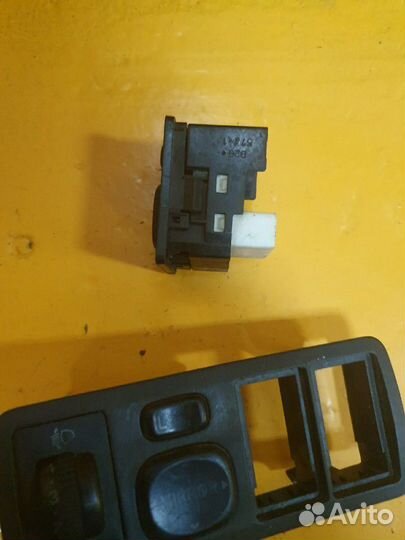 Блок управления зеркалами toyota тойота corolla ко