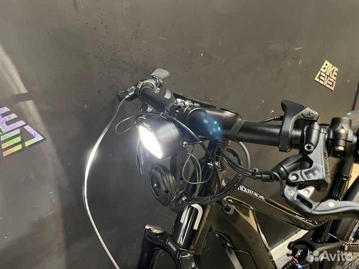 2022г Mustache Friday 27 FS Speed 45км/ч