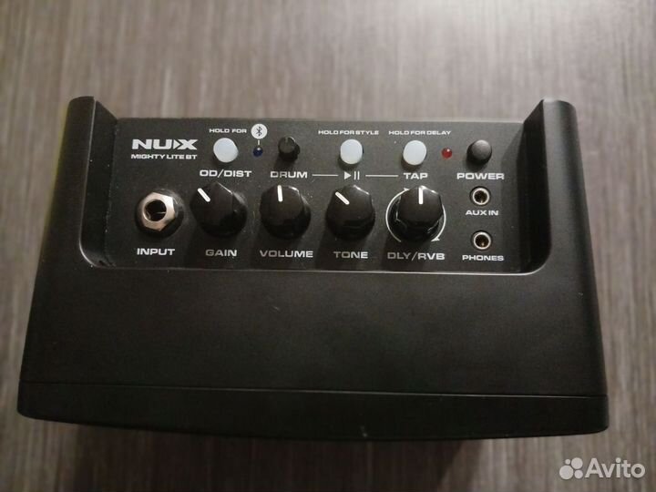 Портативный комбоусилитель NUX mighty lite BT