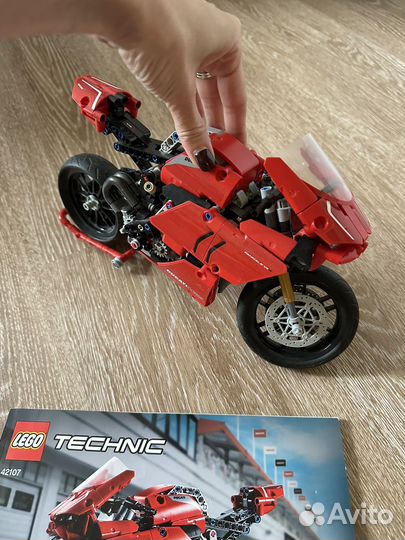 Lego Technic 42107