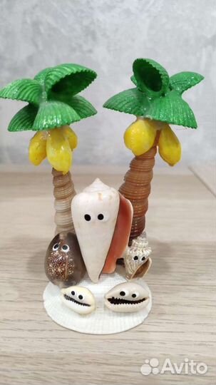 Статуэтка из ракушек