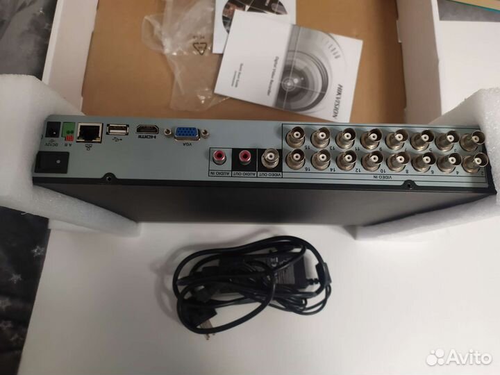 Видеорегистратор Hik Vision Turbo HD DVR DS-7200