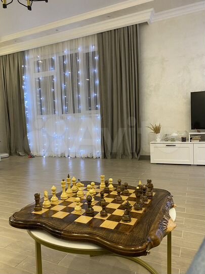 Дом 300 м² на участке 6 сот.