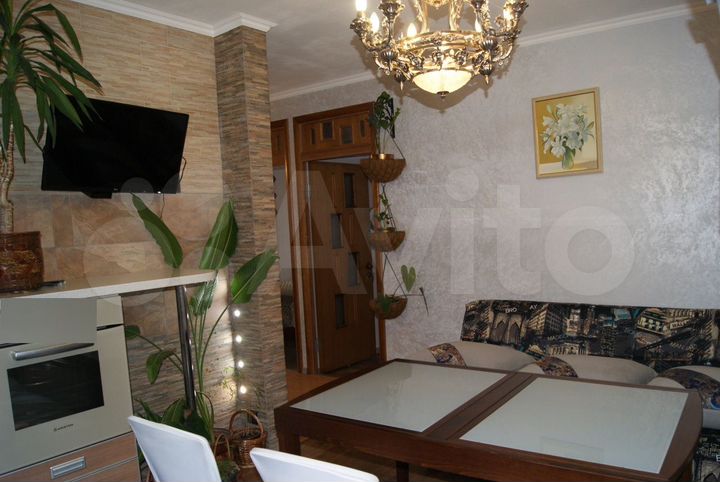 2-к. квартира, 60 м², 4/4 эт.