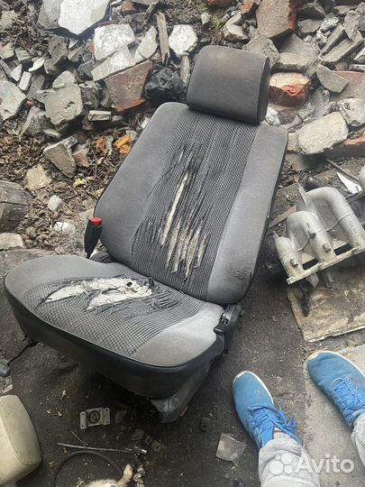 Передние сиденья bmw e30