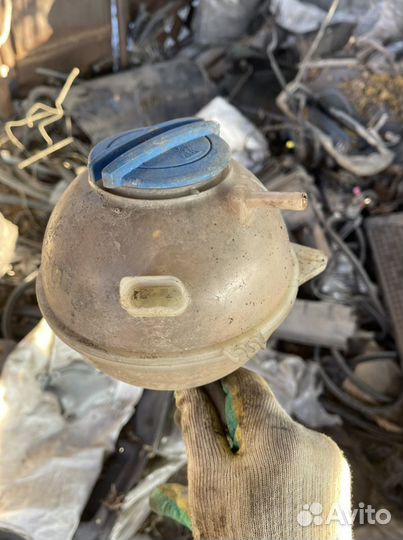 Бачок антифриза на vag audi skoda