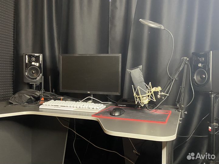 Студийные мониторы JBL 305P mkii