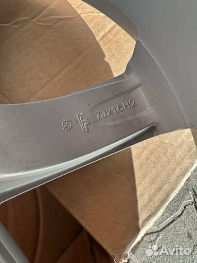 Продам литые диски r16