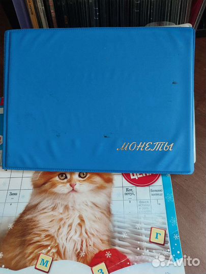 Альбом с монетами 39шт