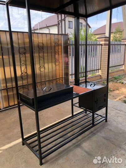 Мангал с крышей