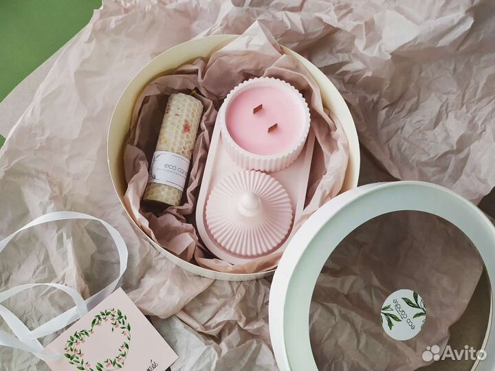 Набор свечей из воска с подставкой из гипса