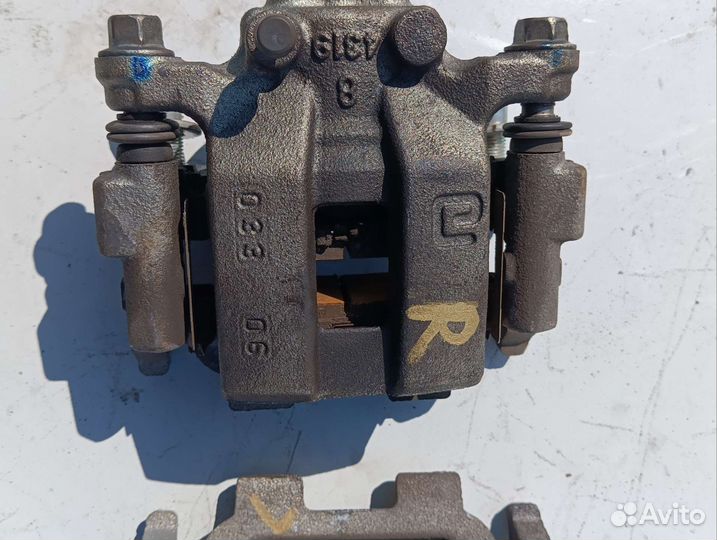 Суппорт тормозной задний Nissan Fuga Infiniti M Q