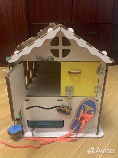 Деревянный домик детям от 2 до 3 лет