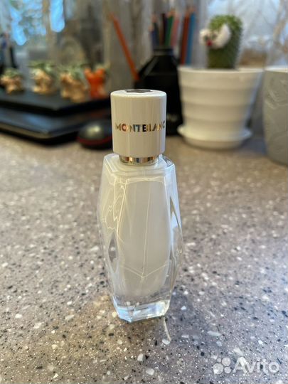 Парфюмерная вода женская