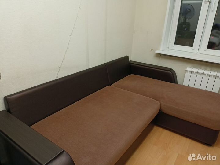 Большой угловой диван раскладной бу