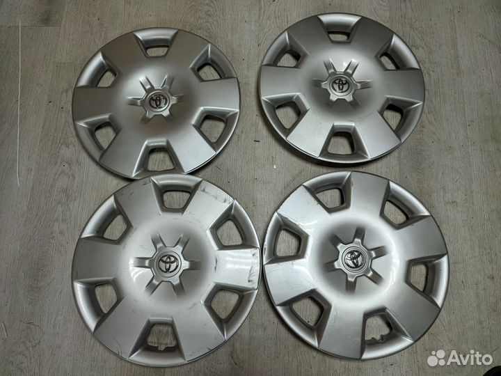 Колпаки R15 Toyota