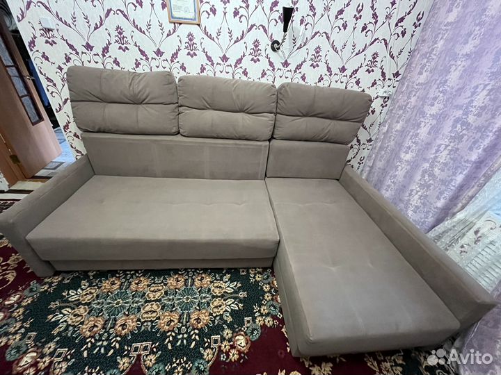 Угловой диван