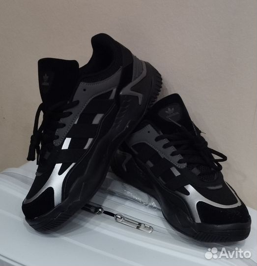 Кроссовки Adidas 41р