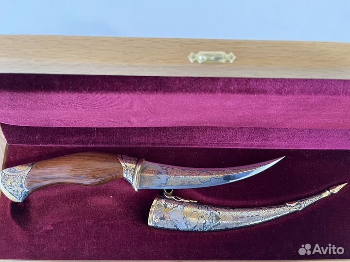 Нож охотничий. Сувенирный. Позолота