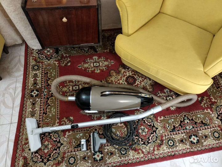 Пылесос Чайка