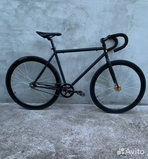 Велосипед шоссейный black one urban 700 фикс fix