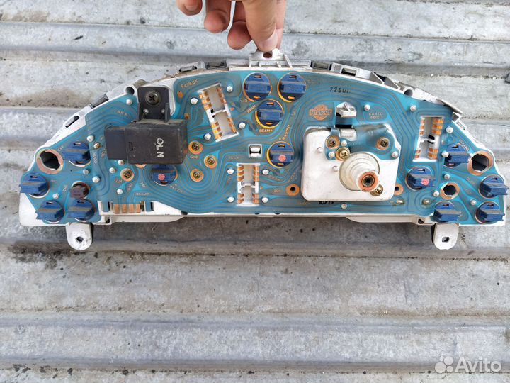 Панель приборов Nissan Serena