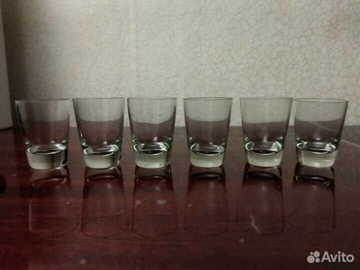 Стопки, стаканы, бокалы