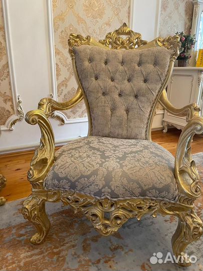 Диваны и холлы