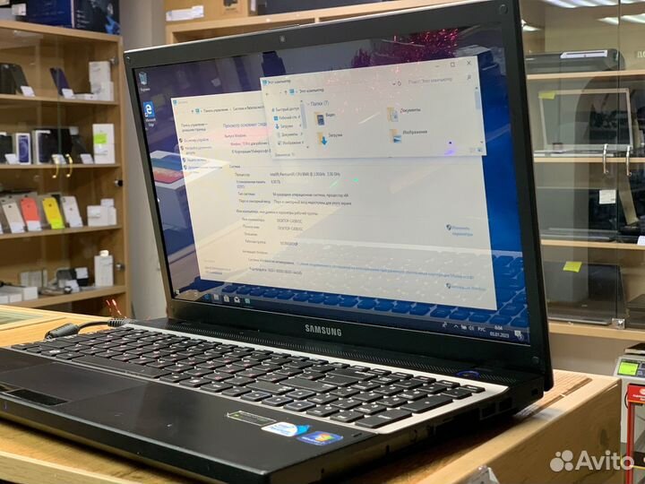 Ноутбук Samsung NP300