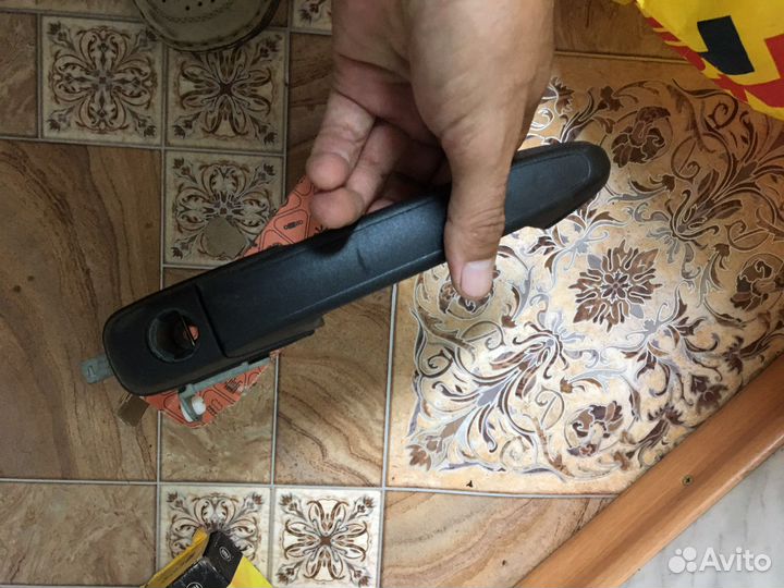 Ручка двери калина 1