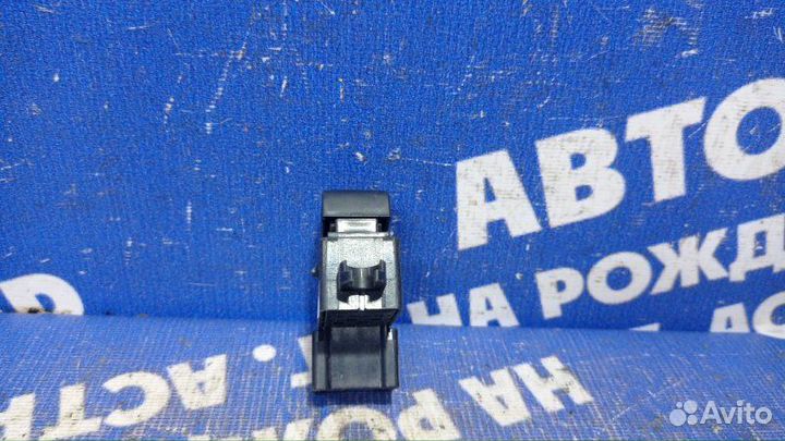 Кнопка стеклоподъемника Nissan X-Trail T31