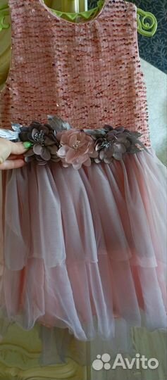 Продам платье на девочку