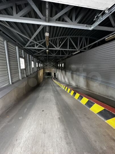 Машиноместо