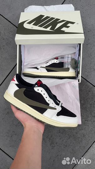 Travis Scott x Nike Air Jordan 1 Low 