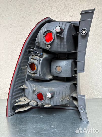 Фонарь задний правый KIA sportage 2