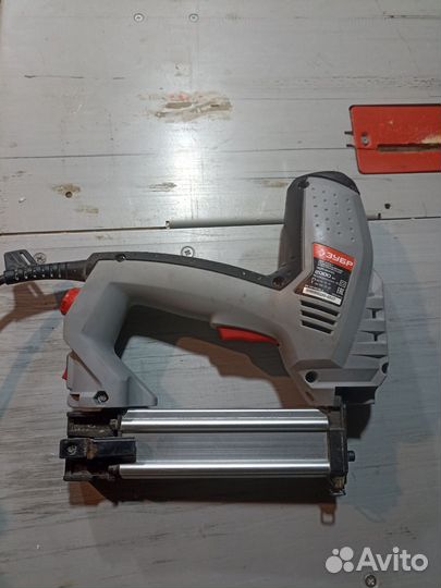 Степлер электрический зубр