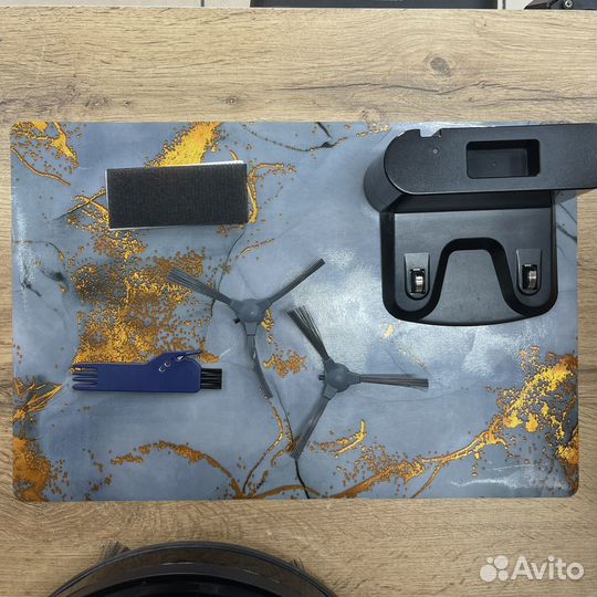Робот-пылесос Polaris pvcr Wave 15