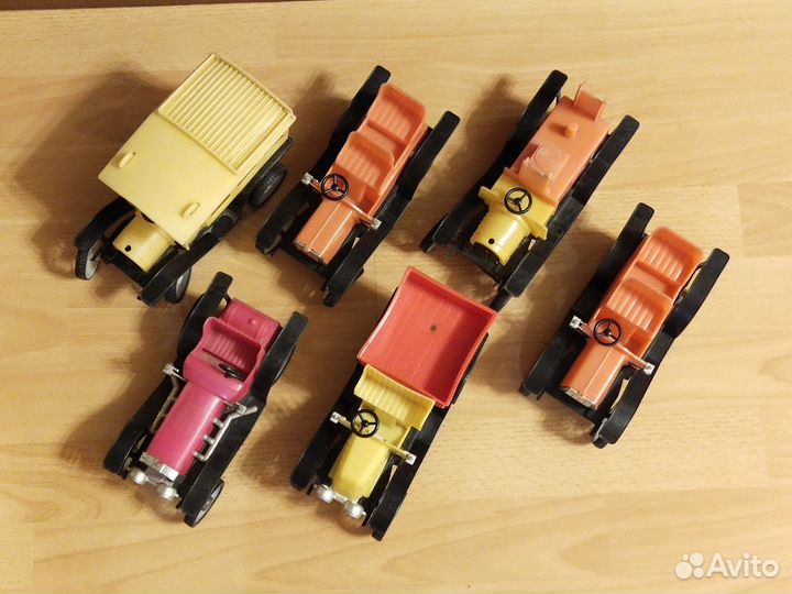 Машинка пласмассовая из СССР