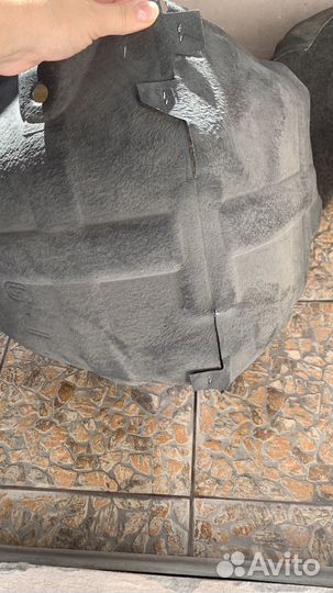 Подкрылок задний левый и правый Мазда 6 GH