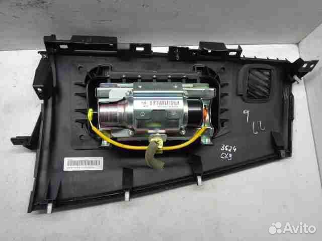 Подушка безопасности пассажирская (в торпедо) Mazd